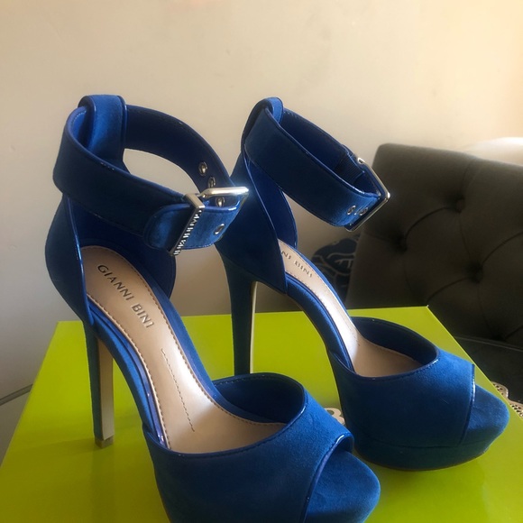 Gianni Bini High Heel Shoes, size 5.5 - Picture 6 of 8